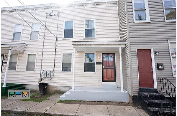 Building Photo - 439 Freeman St