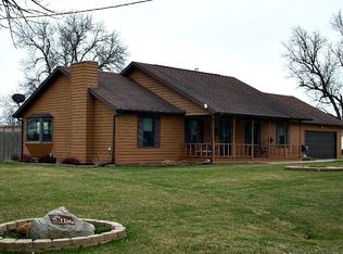 18330 E 2150 North Rd, Pontiac, IL 61764