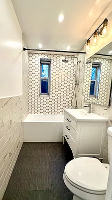 Rented by AVENUE 8 INC | media 3