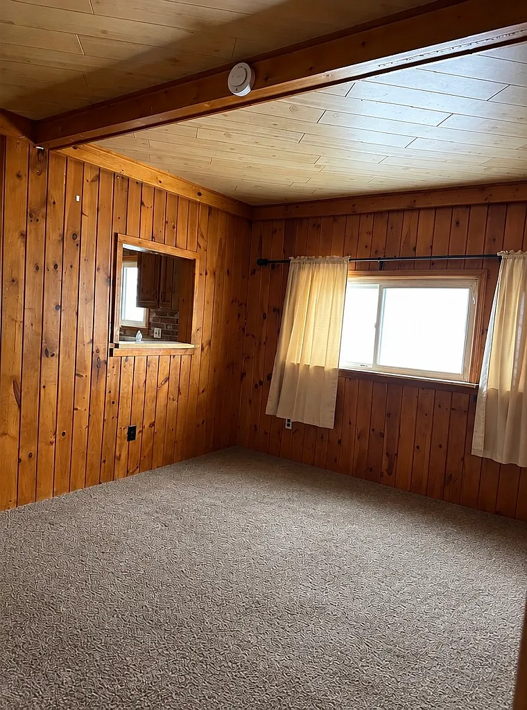 3 bed, 1074 sqft, $1,400 — Photo 1