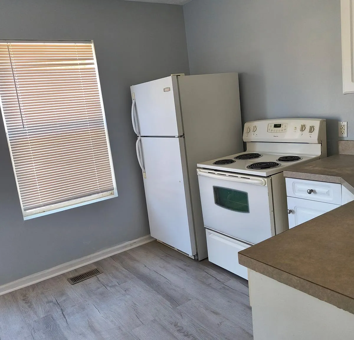 642 East Buchtel Avenue — Photo 3