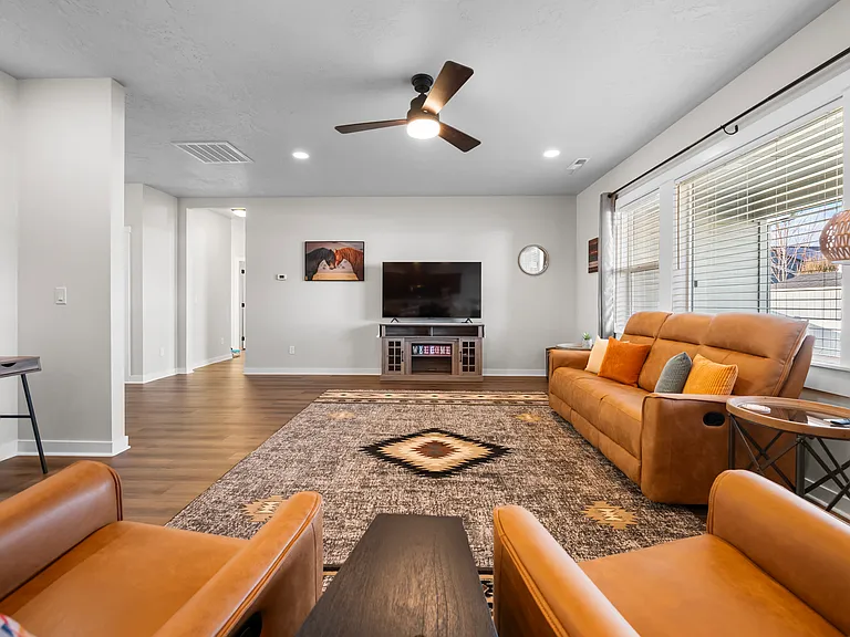 1088 E Seraphina St — Photo 5