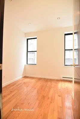 Rented by Bohemia Realty Group | media 6