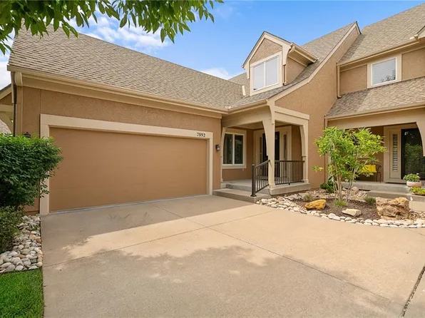 7892 W 157th Ter, Overland Park, KS 66223