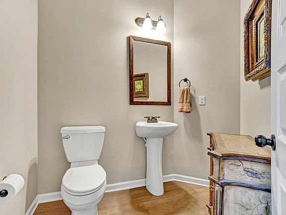 5th image of 111 Notting Hill Ln