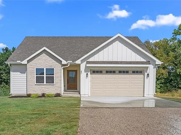 463 SE 90th Rd, Warrensburg, MO 64093
