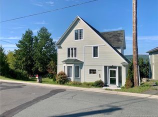 407 Victoria St, Dalhousie, NB E8C 2V1