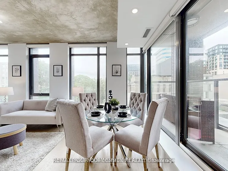 111 Bathurst St #314 — Photo 12