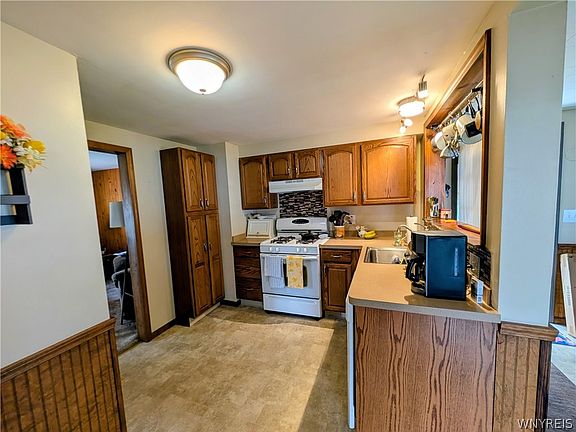 5th image of 223 Crisfield Ave