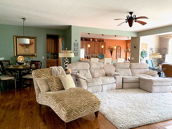 4th image of 788 King Fisher Dr
