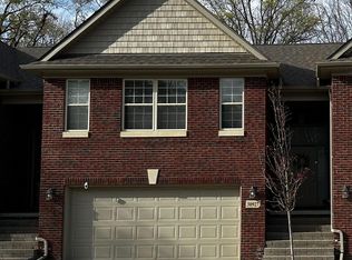 30927 Georgetown Dr, Warren, MI 48093