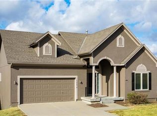 12414 S Sagebrush Dr, Olathe, KS 66061