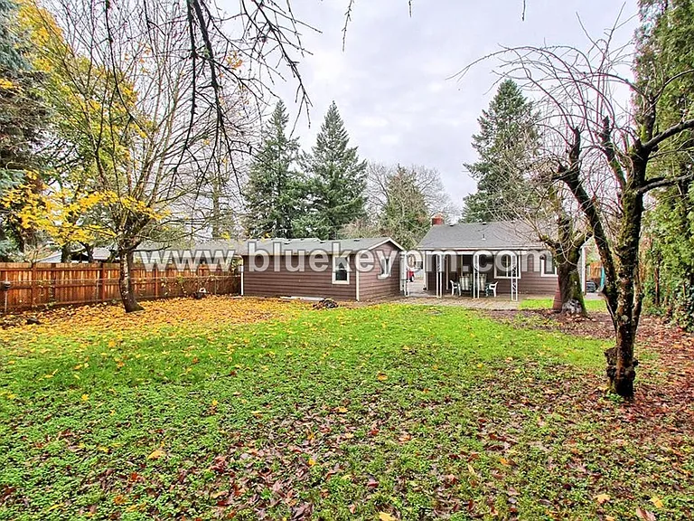 140 NE 156th Ave — Photo 10