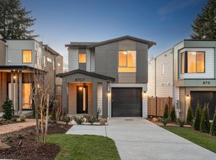 8707 126th Ave NE, Kirkland, WA 98033