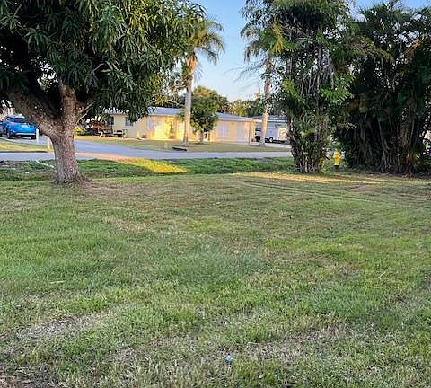 3rd image of 1249 Sabal Gardens Dr