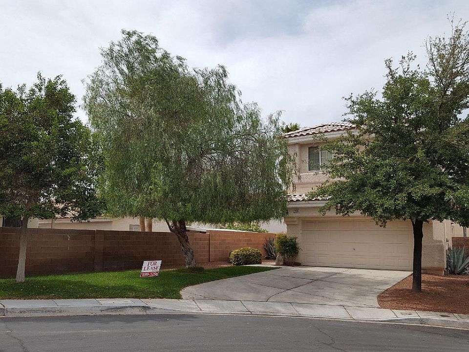 Quiet cul de sac in established neighborhood