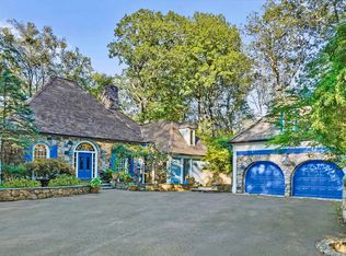 250 Saddle Hill Rd, Stamford, CT 06903