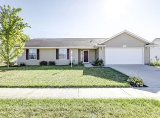 2704 Milford Dr, Urbana, IL 61802