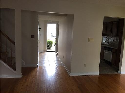 4th image of 81 Wooten Ct