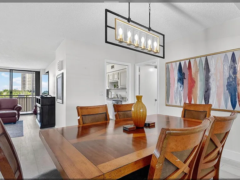 3400 N Ocean Dr #405 — Photo 8