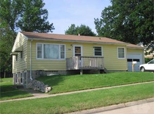 236 E East St, Forest City, IA 50436