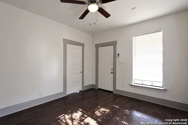 706 Canton — Photo 19