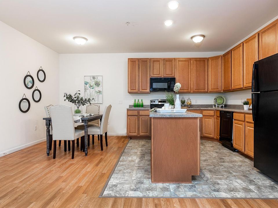 Villages at Lake Silvercote Apartment Rentals Wentzville, MO Zillow