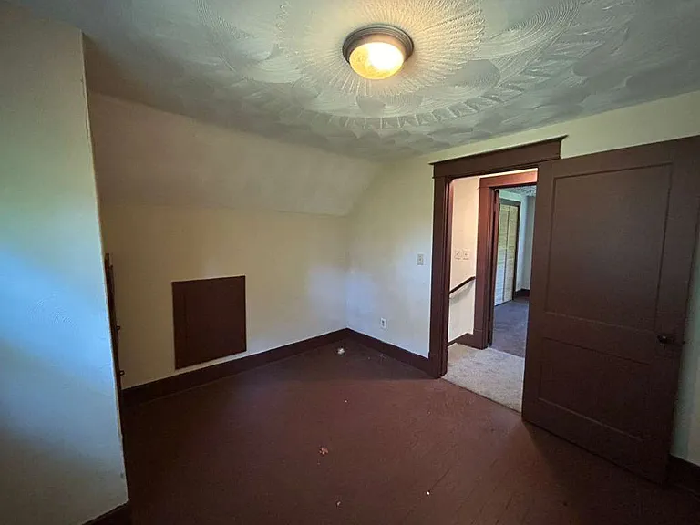 377 Talbot Ave #4 — Photo 11