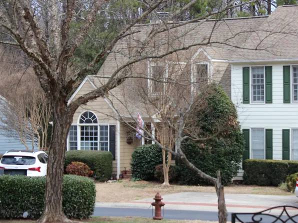 1219 Cranebridge Pl, Chapel Hill, NC 27517