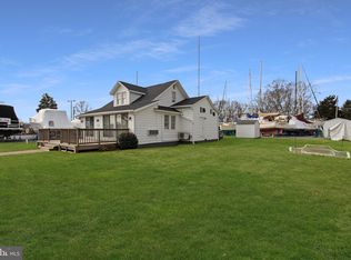 455 Deale Rd, Deale, MD 20751