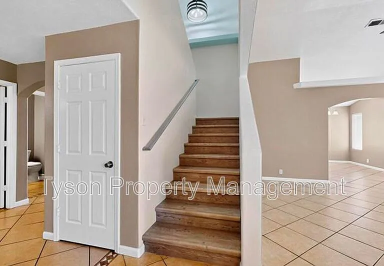 5801 Day Dreamer Rd NW — Photo 3