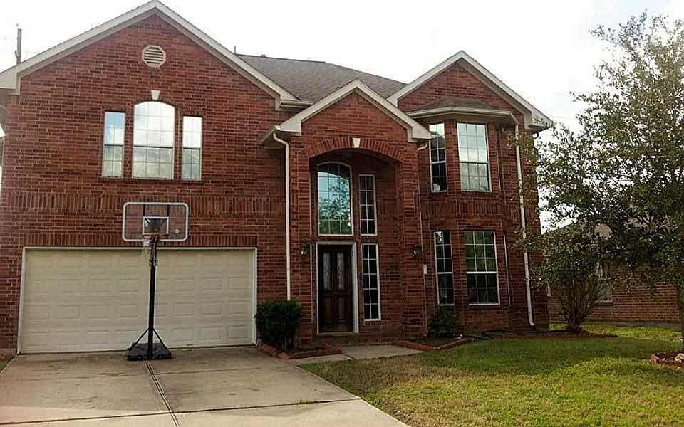 1st image of 16155 Mission Glen Dr