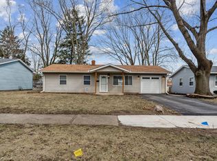 911 N Lancaster Ave, Aurora, IL 60506