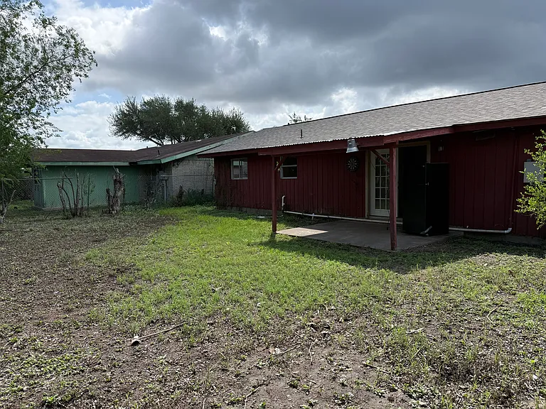 703 Hereford Dr — Photo 11