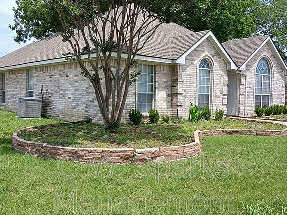 3rd image of 3610 Berrywood Cir