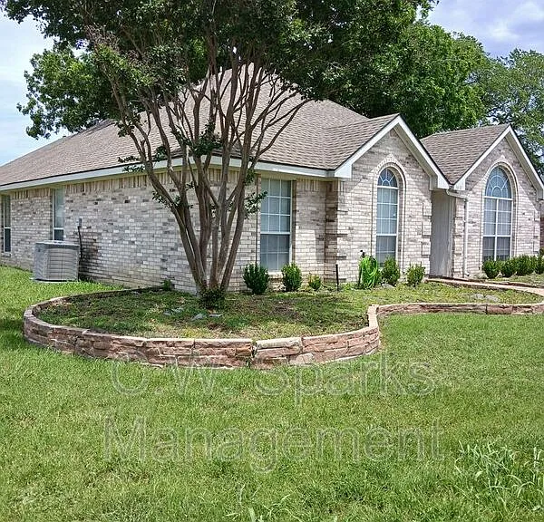 3610 Berrywood Cir — Photo 3