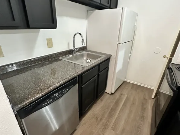 8110 Skillman St, Dallas, TX