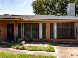 407 E Austin Ave, Palacios, TX 77465