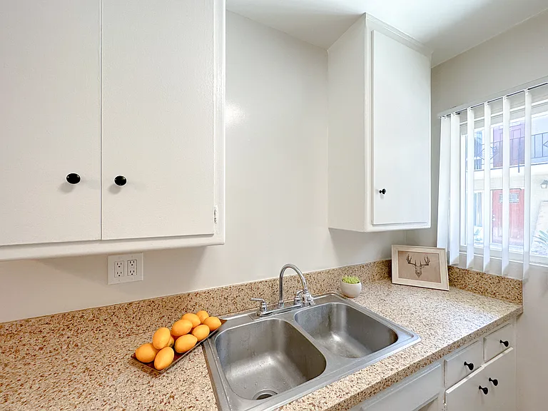 1027 S Atlantic Blvd #9 — Photo 9