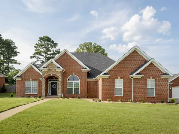 314 Kingston Dr, Florence, AL 35633