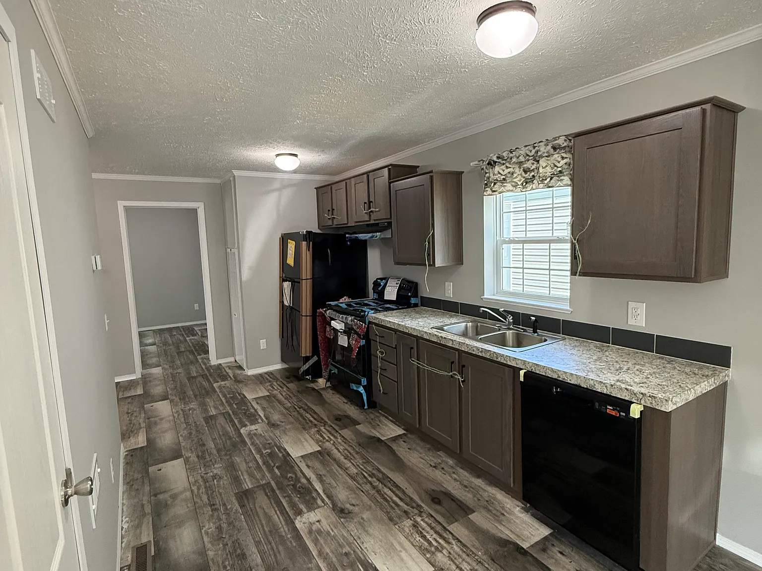 1 bed, $900 — Photo 3