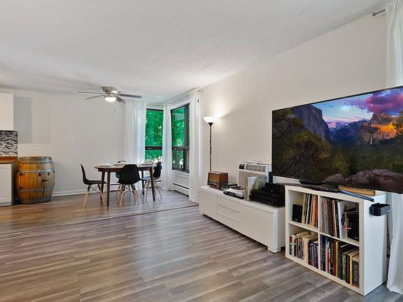 2nd image of 2500 Blaisdell Ave APT 203
