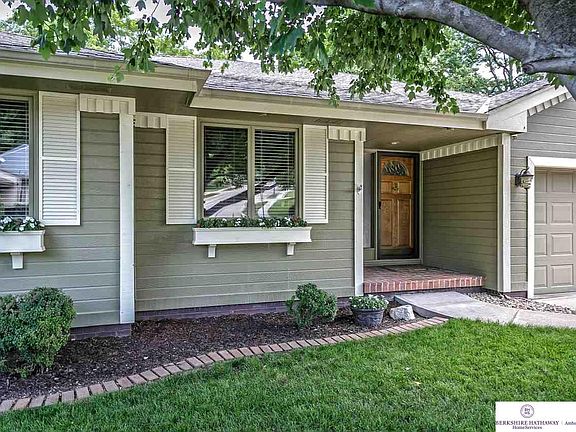 3rd image of 13267 Brookside Dr