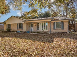 3150 Whirlaway Rd, Dallas, TX 75229