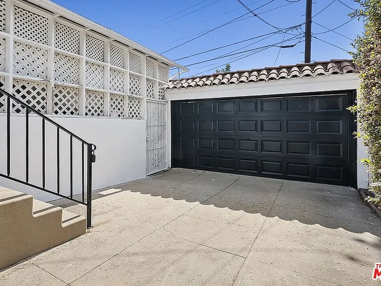 1844 S Wooster St — Photo 25