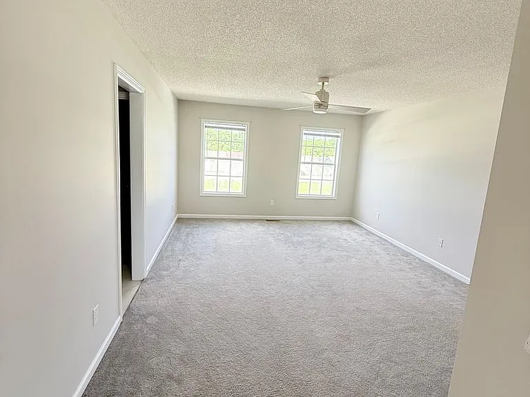 114 Baldwin Dr — Photo 10