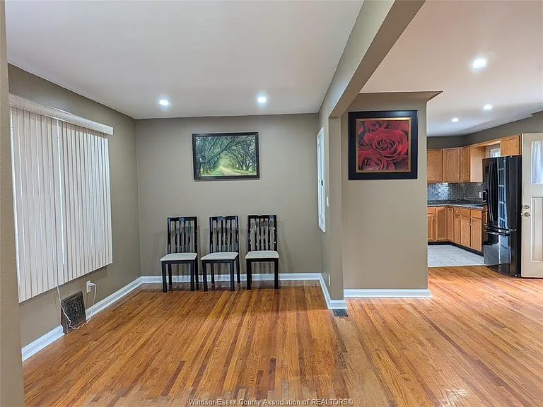 3130 Academy Dr — Photo 3