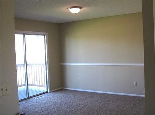 3rd image of 402 31st St W