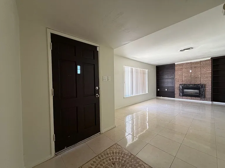 29205 Exeter St — Photo 30