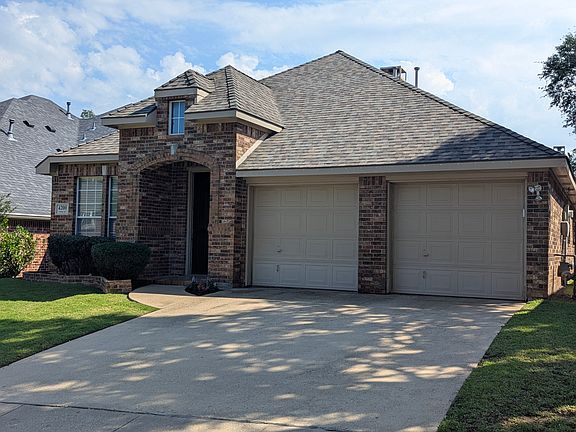 2nd image of 4200 Tiffany Dr